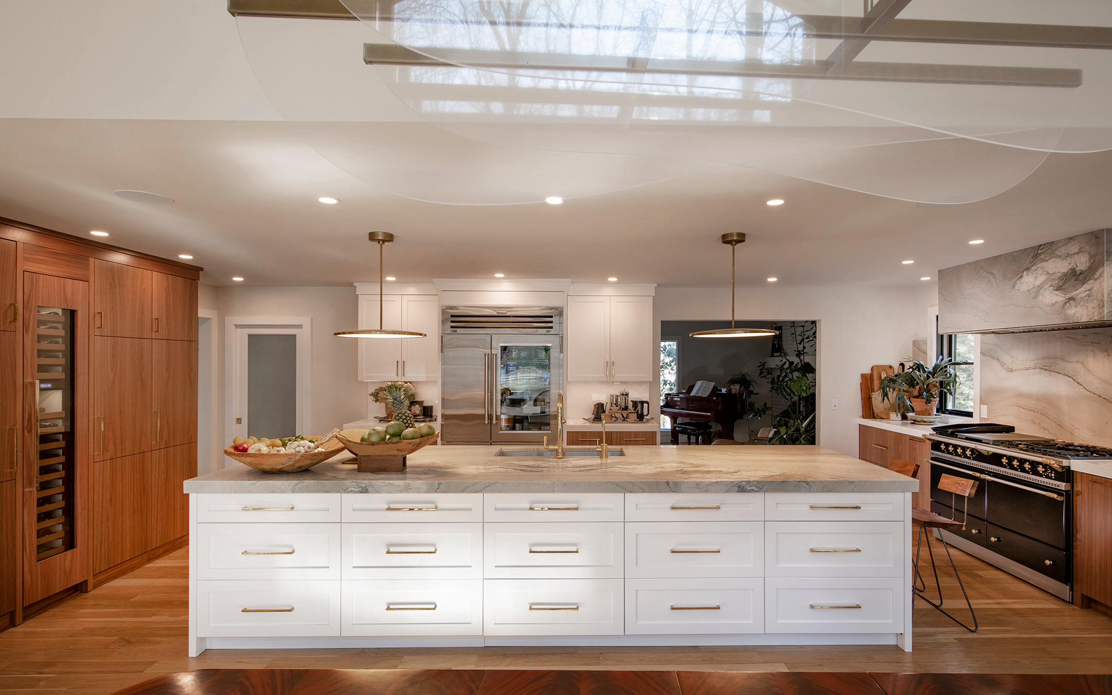 small luxury kitchen design